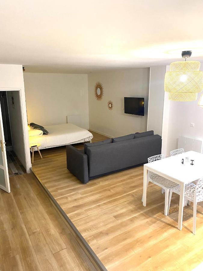 Suite 24 Appart'Hotel-3 Etoiles Le Creusot Exteriér fotografie